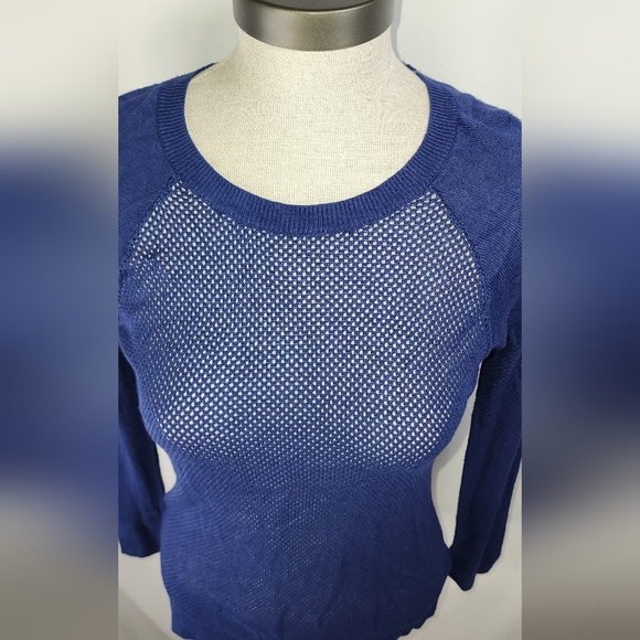 Express women's blue mesh sweater size medium - Picture 5 of 6
